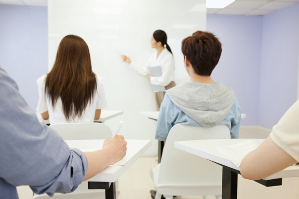 人才梯隊(duì)建設(shè)：培養(yǎng)儲(chǔ)備，確保企業(yè)持續(xù)發(fā)展