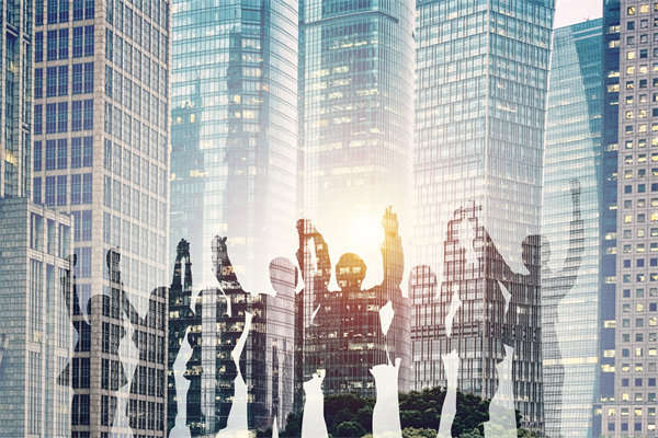 面對市場變化，集團管控如何快速響應與調整？