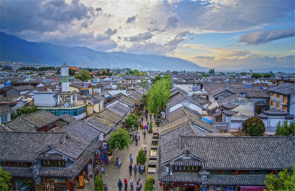 國(guó)慶多元場(chǎng)景拓展消費(fèi)體驗(yàn)，對(duì)景區(qū)旅游業(yè)有何啟示？
