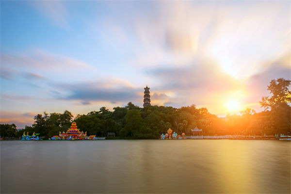 企業(yè)擴(kuò)張遇管理瓶頸增長(zhǎng)停滯，惠州管理咨詢能劈開(kāi)困局嗎？